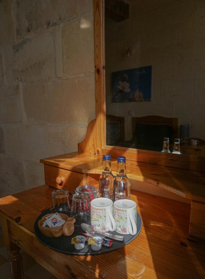 Ta' Lorenzo Pension San Lawrenz Buitenkant foto