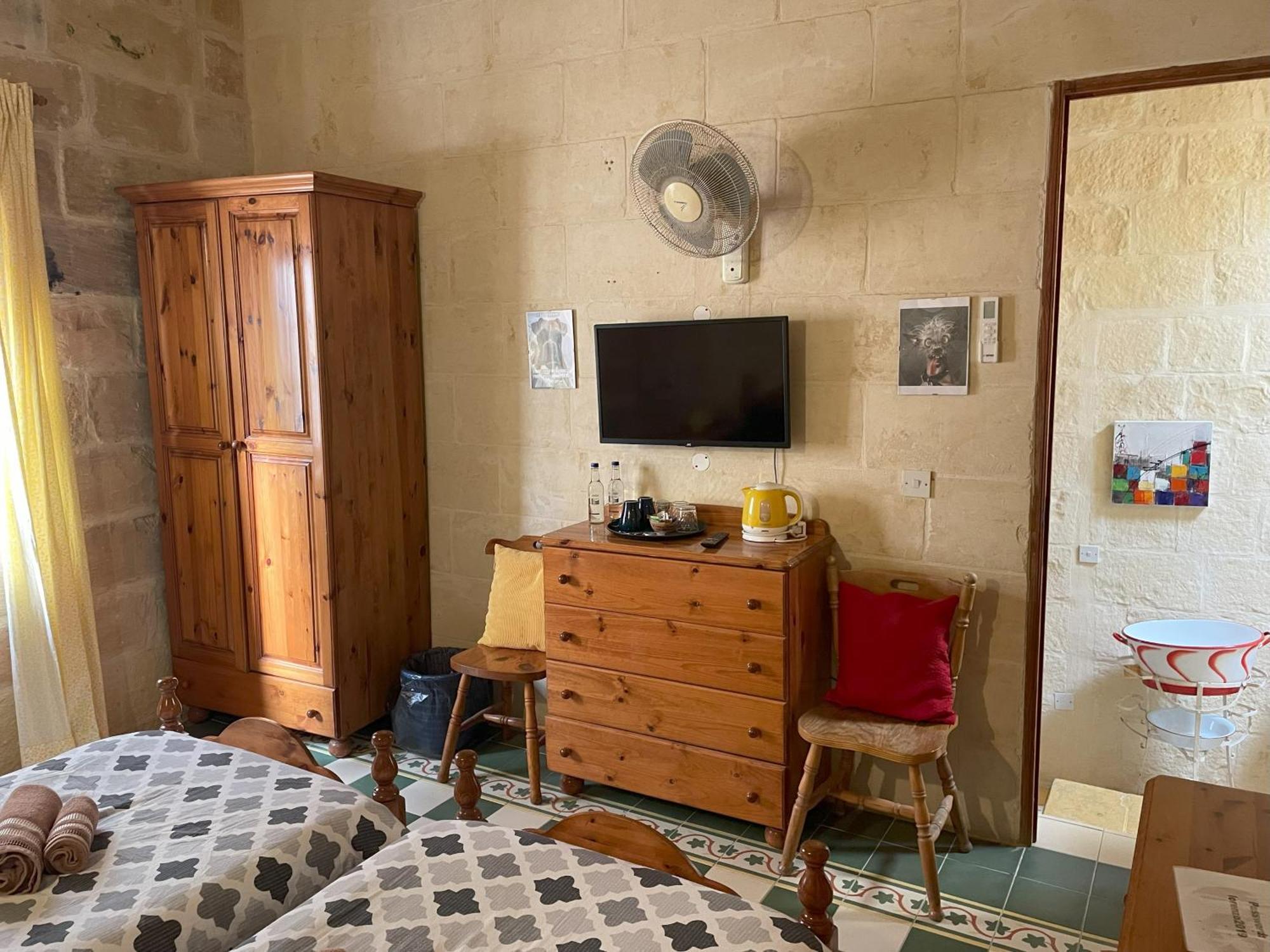 Ta' Lorenzo Pension San Lawrenz Buitenkant foto