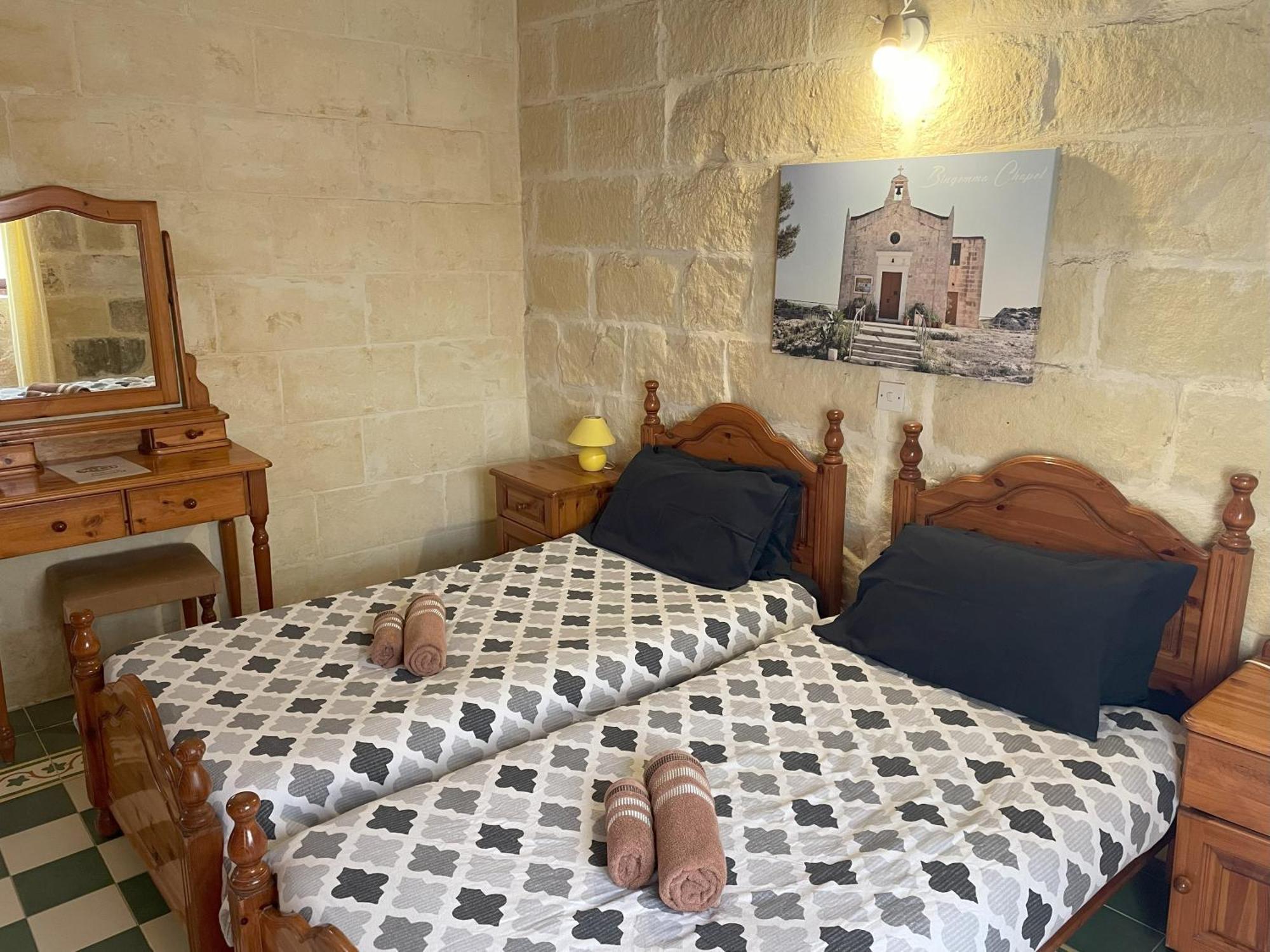 Ta' Lorenzo Pension San Lawrenz Buitenkant foto