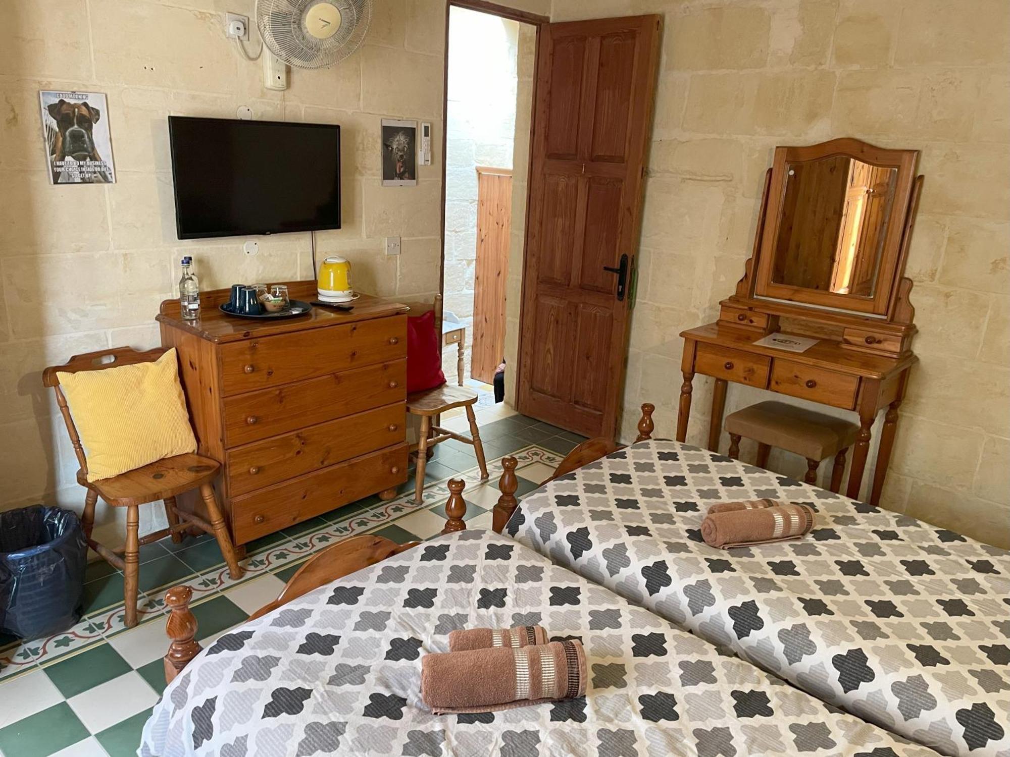 Ta' Lorenzo Pension San Lawrenz Buitenkant foto