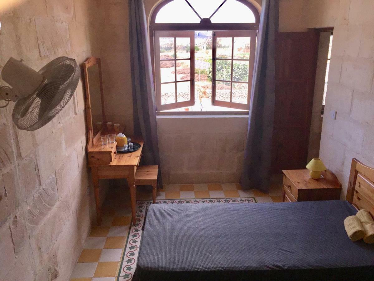 Ta' Lorenzo Pension San Lawrenz Buitenkant foto